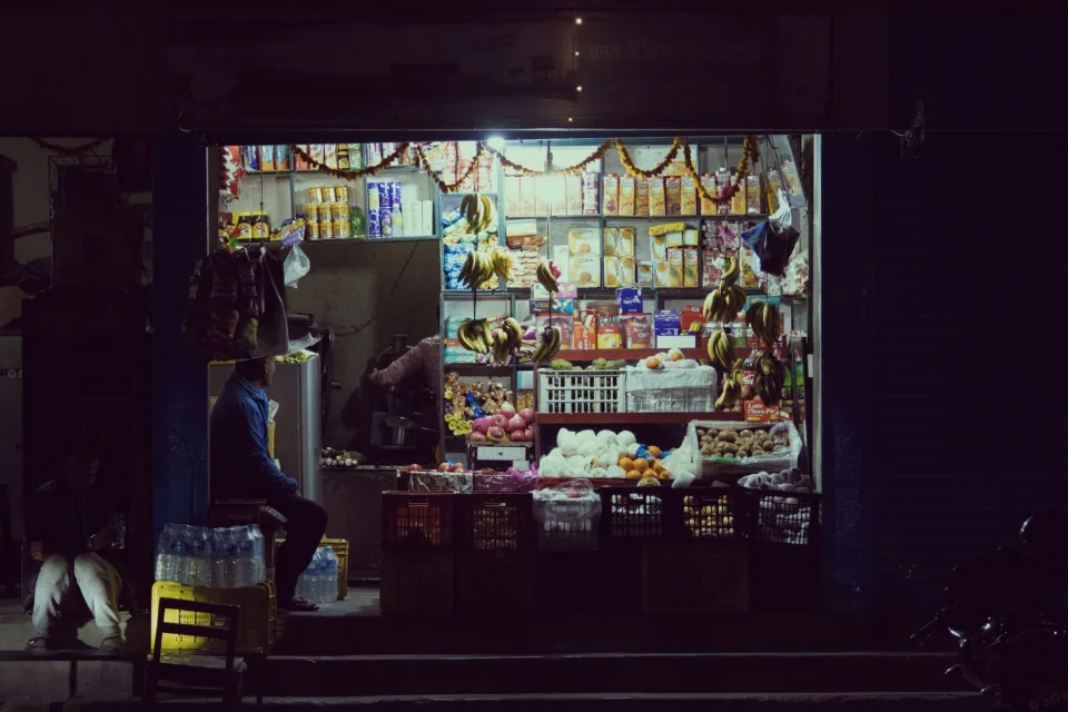 Kệ gạo sau khi bổ sung — sau